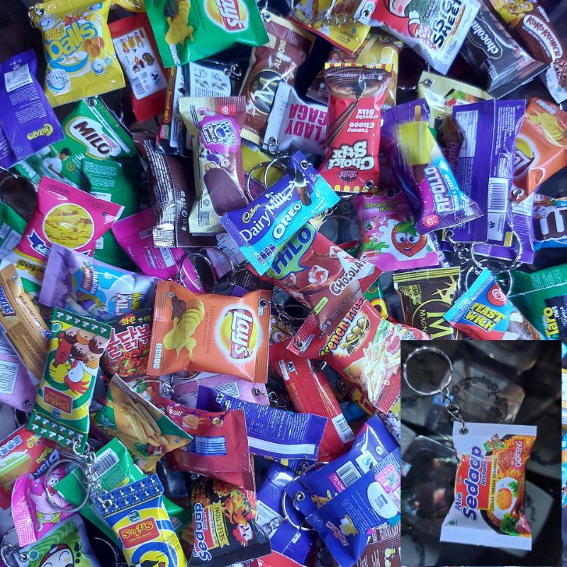 gantungan kunci snack makanan minuman souvenir