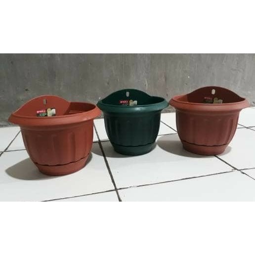 pot bunga dinding LOTUS 6 merah bata&amp;hijau(LIONSTAR)