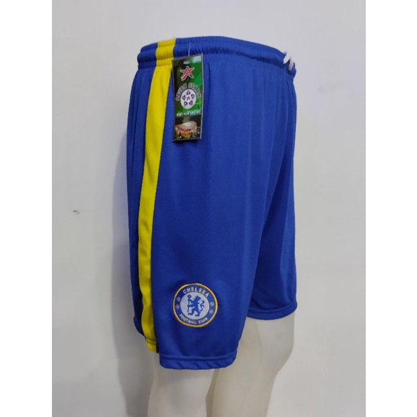 Celana Pendek Bola