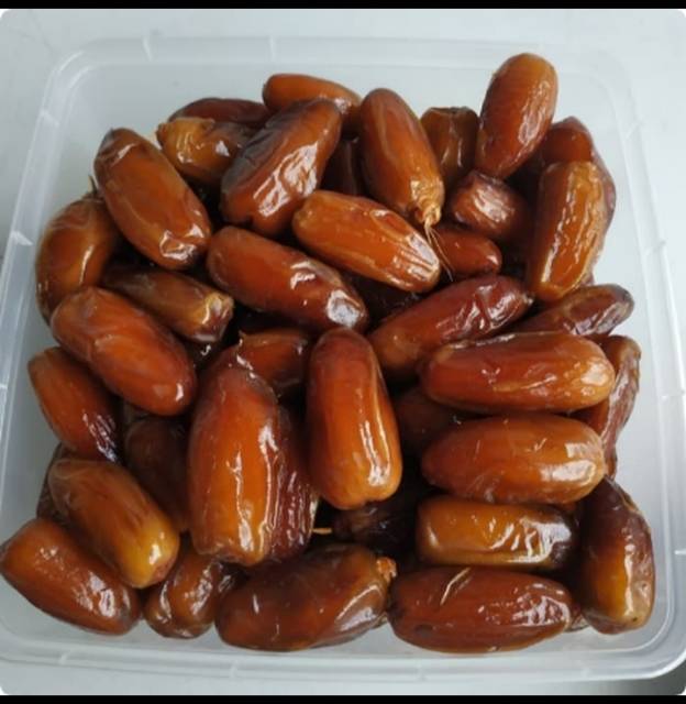 

KURMA TUNISIA MADU 500 GR/ KURMA TUNISIA NON TANGKAI