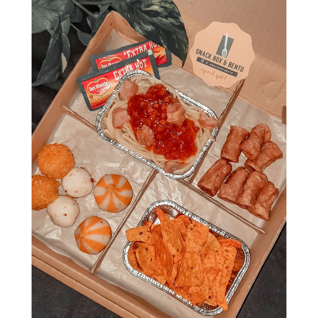 

PAKET A - Snack Box and Bento