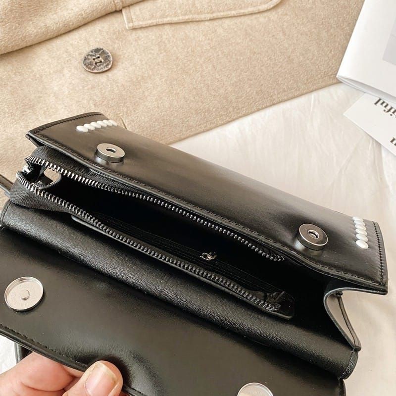 TAS SELEMPANG AMOURRE