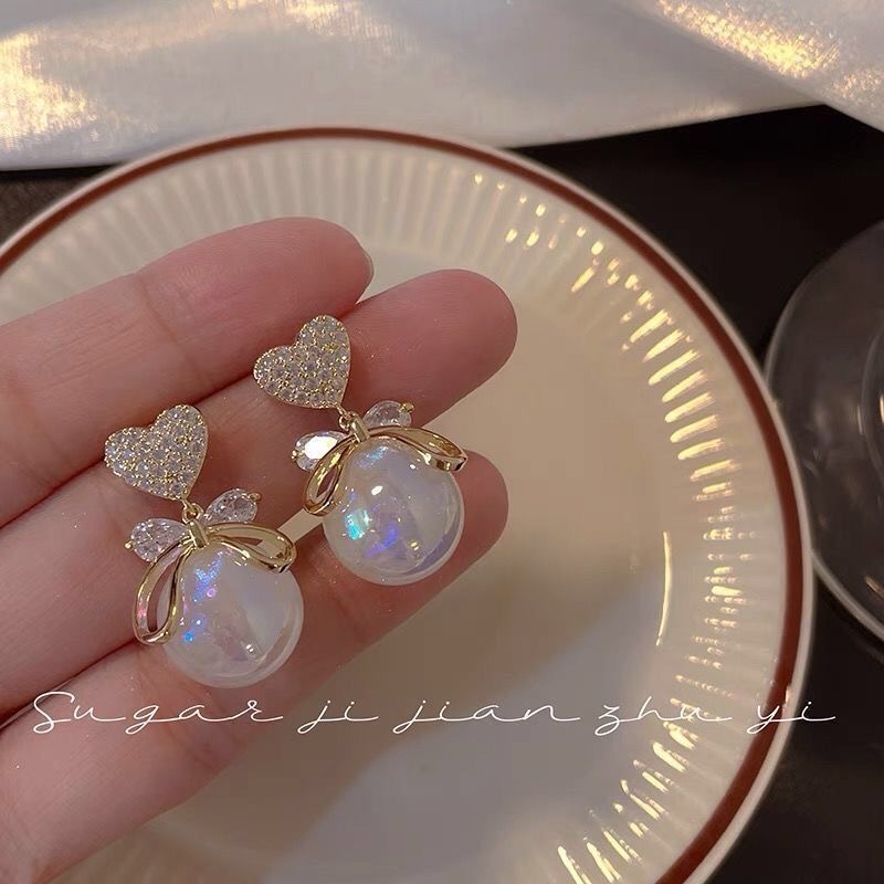 Anting Stud Kristal Mutiara Bentuk Hati Salib Bulat Warna Emas Untuk Wanita