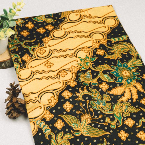 Kain Batik Bali Silk Hitam Motif Bunga Hijau