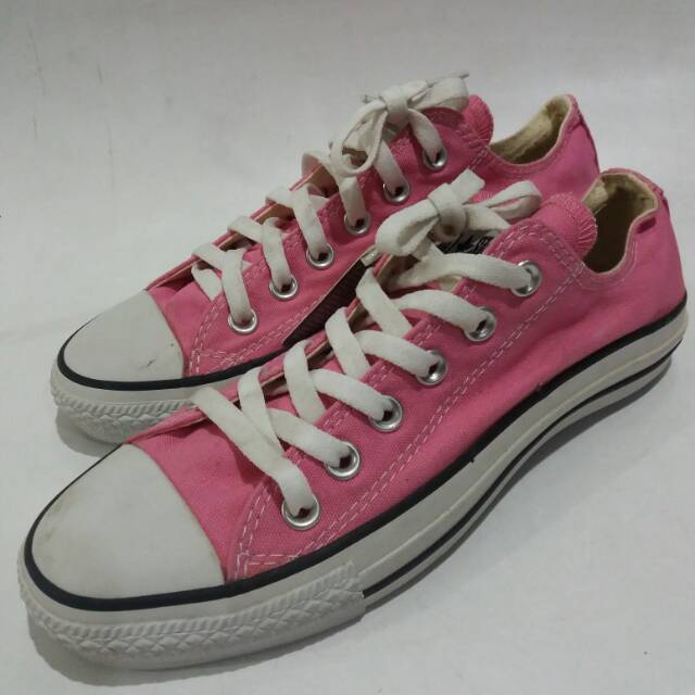 Sepatu converse all star murah meriah