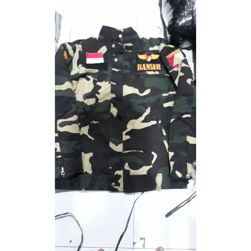 JAKET JANKIS NATO TERANG