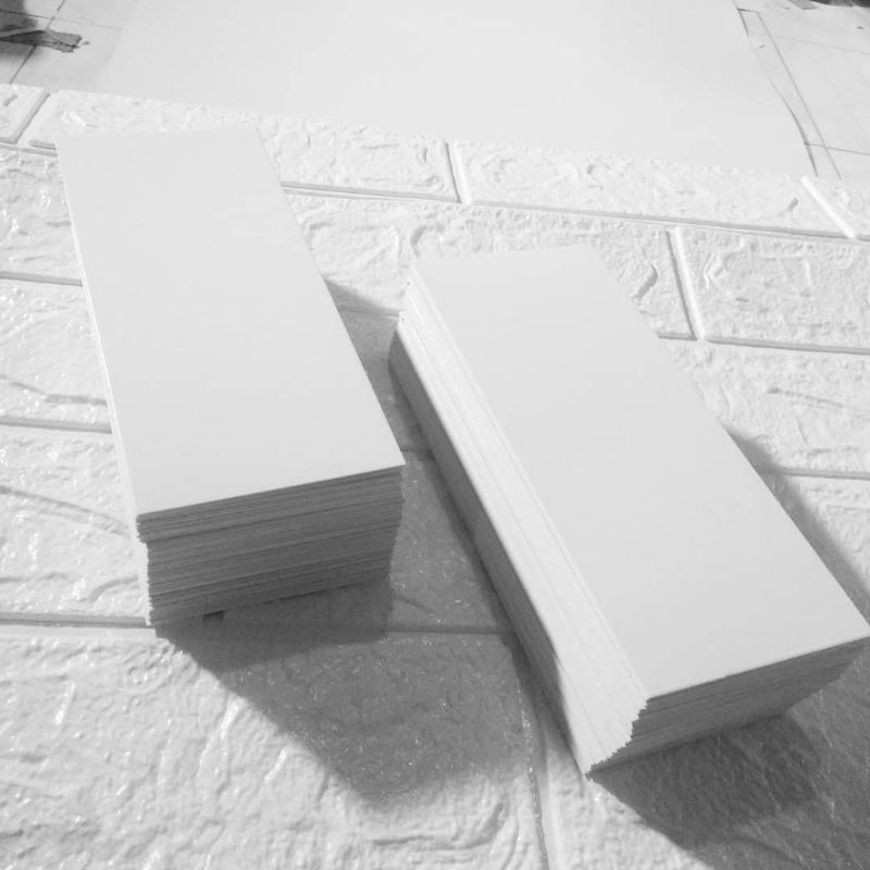 

Alas Headband Tebal 400 gsm 14x7 cm isi 100 lembar