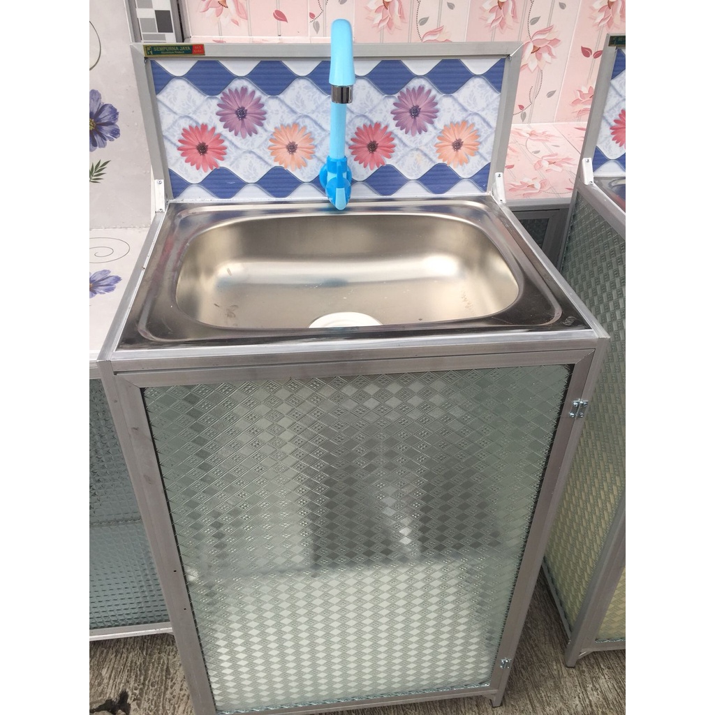Rak Wastafel Cuci Tangan
