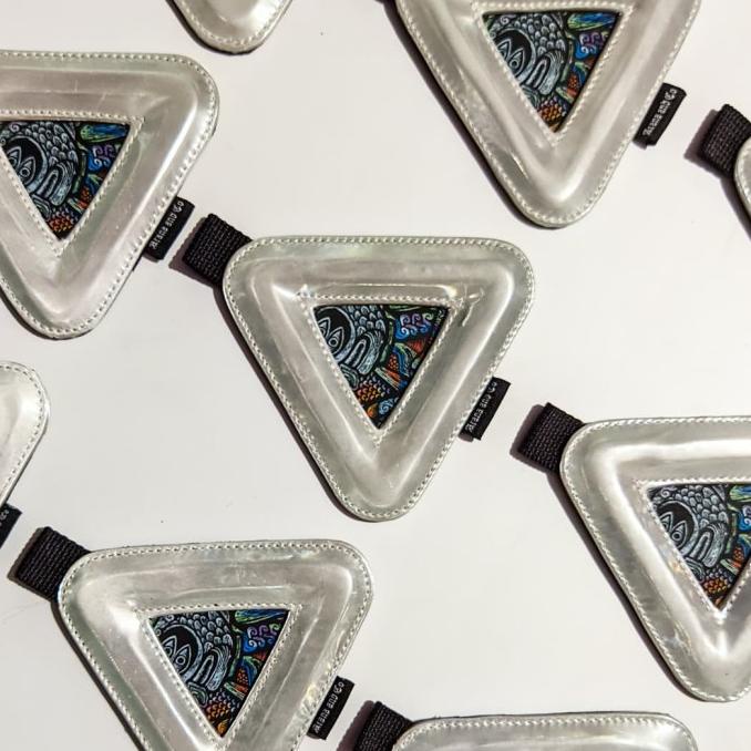 Triangle Reflector x Lampurio Nakuca