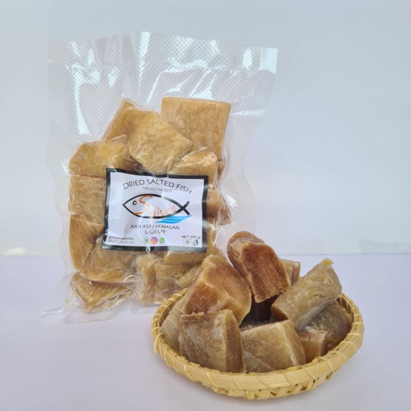 

Ikan Asin Cucut Potong / Empal Daging Kemasan 250 gram