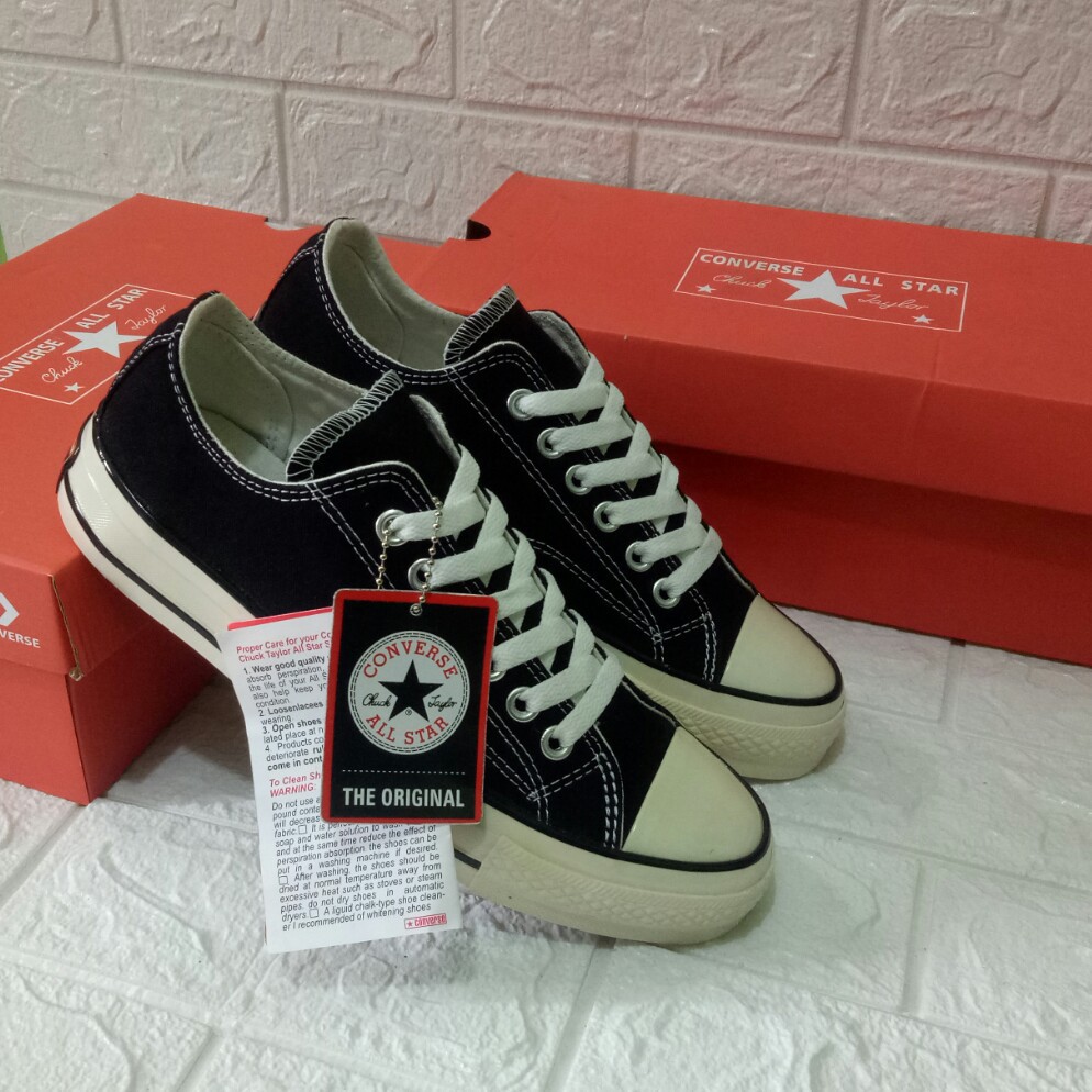 SEPATU CONVERSE ALL STAR 70S BW GLOSSY SNEAKER LOW