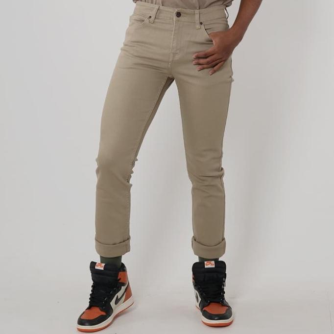 Edwin Celana Chinos Venice Khaki Slim Fit Stretch TERMURAH DAN TERLARIS