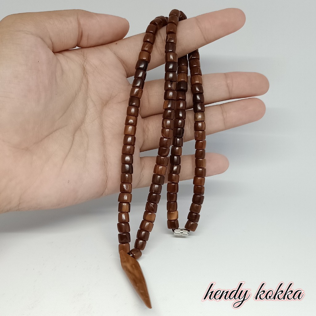 Kalung kokka kaukah mardjan taji coklat