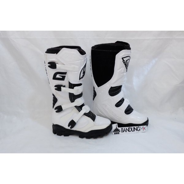 DSA                  sepatu gordon k2 sepatu balap gordon k2 sepatu motocross gordon sepatu