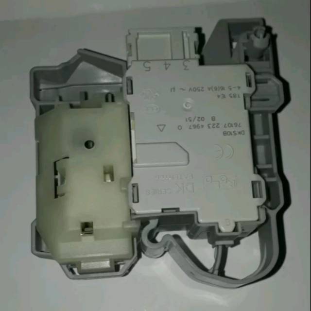 Door lock electrolux EWF80743  EWF85743 EWF 10843 EWF12843 EWF 85747 EWF10847 EWF12847