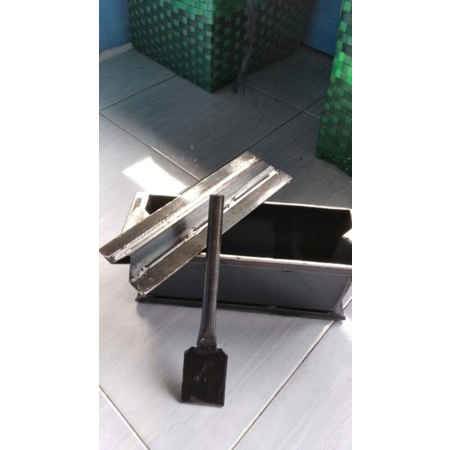 cetakan batako paten uk 30*15*10 tebal 2,4mm