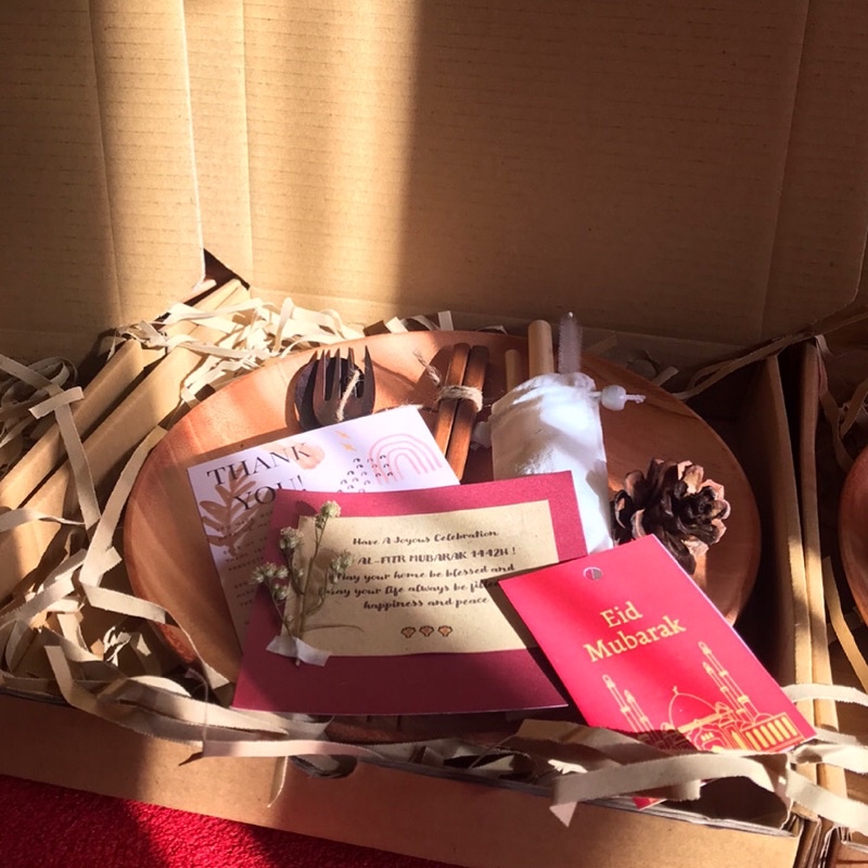 KADO BOX UNIK ULANG TAHUN KADO RUSTIC HADIAH PERNIKAHAN HAMPERS NATAL SOUVENIR WEDDING GIFT WISUDA PARCEL LEBARAN