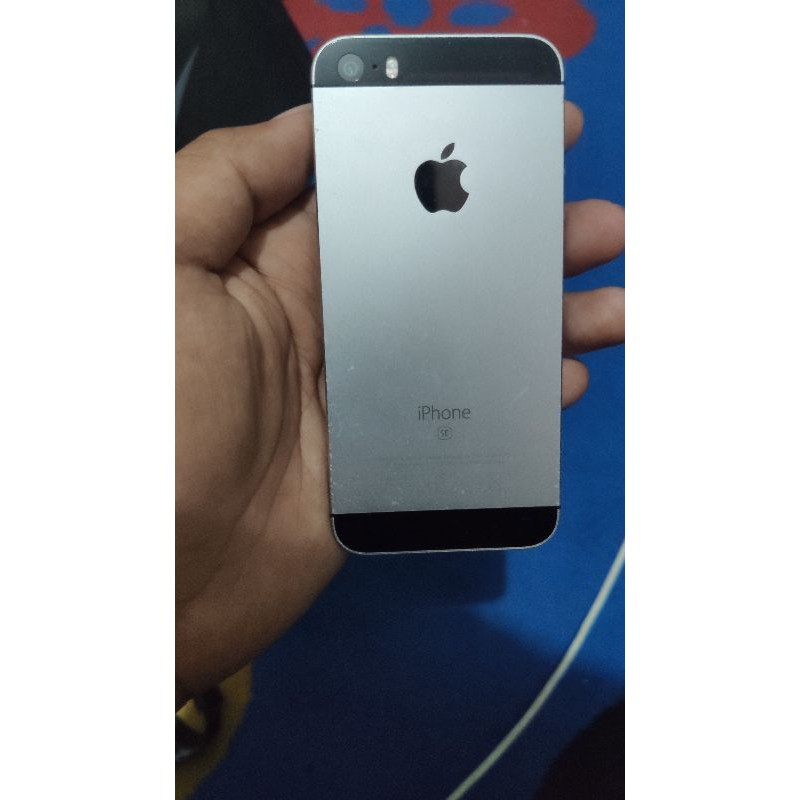 iPhone SE mati IC power