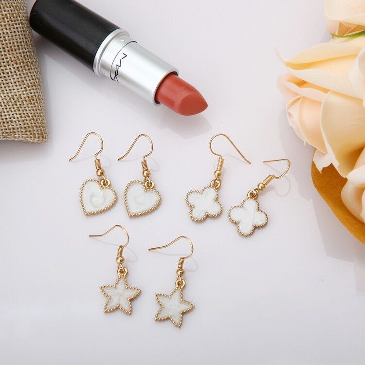 Anting Dot Monochrome Star Love Clover Model Korea