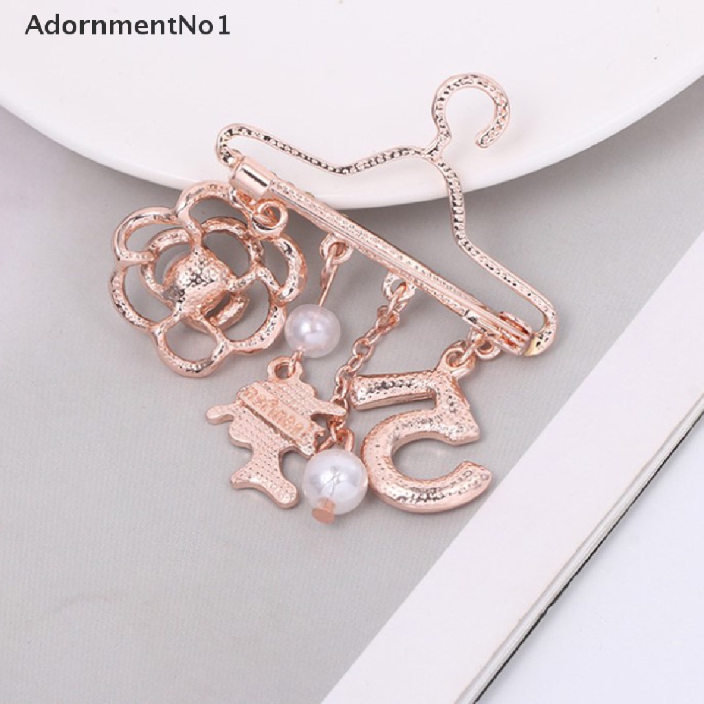 (AdornmentNo1) 1 Pc Gantungan Baju Mini Model Bunga Rose Gold + Mutiara + Berlian Imitasi DIY