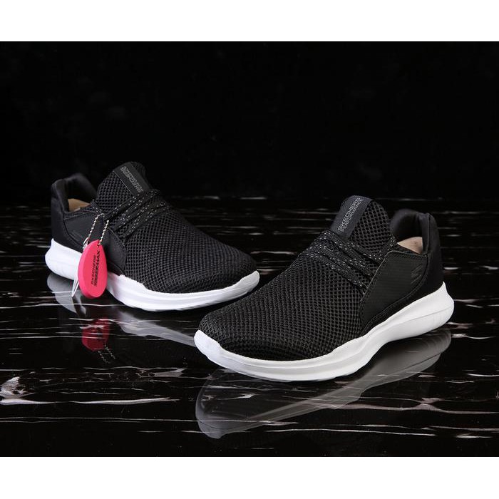 Sepatu Sketcher Skechers Mojo Thrust