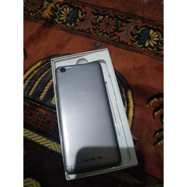 handphone lava iris 88