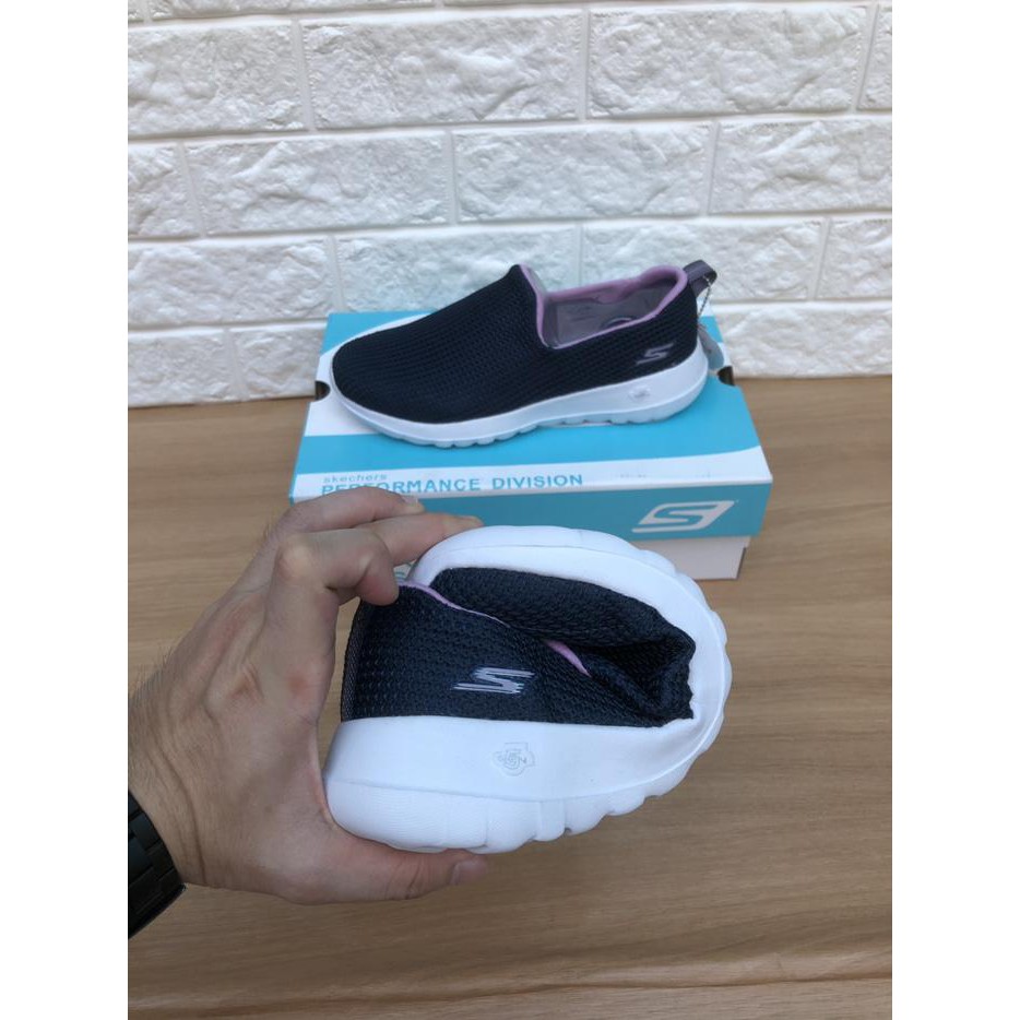 Sepatu Sketcher Skechers Gowalk Center Joy