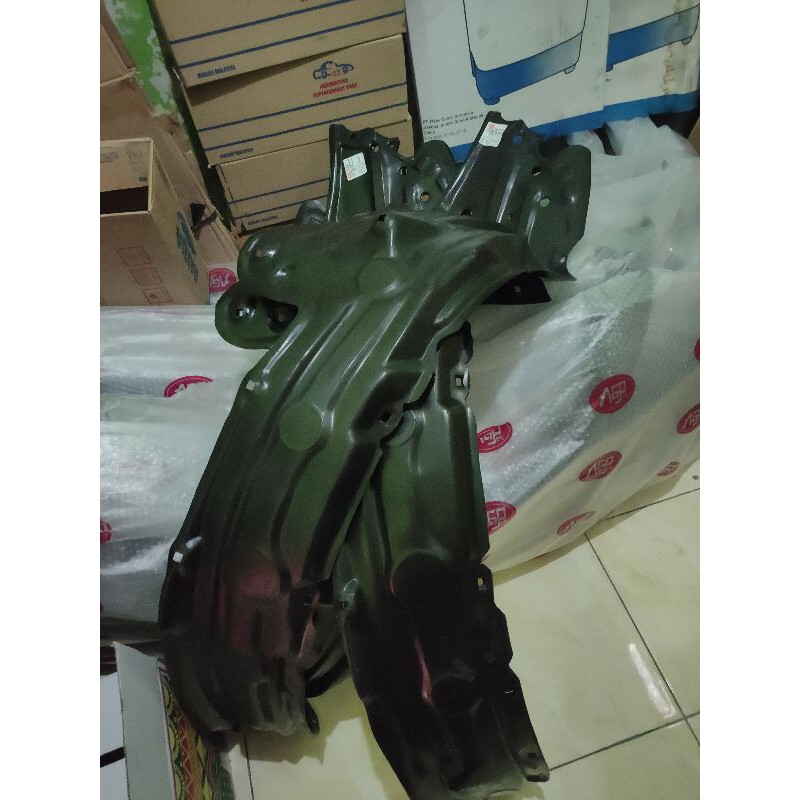 Liner Fender Innova 2012 - 2015