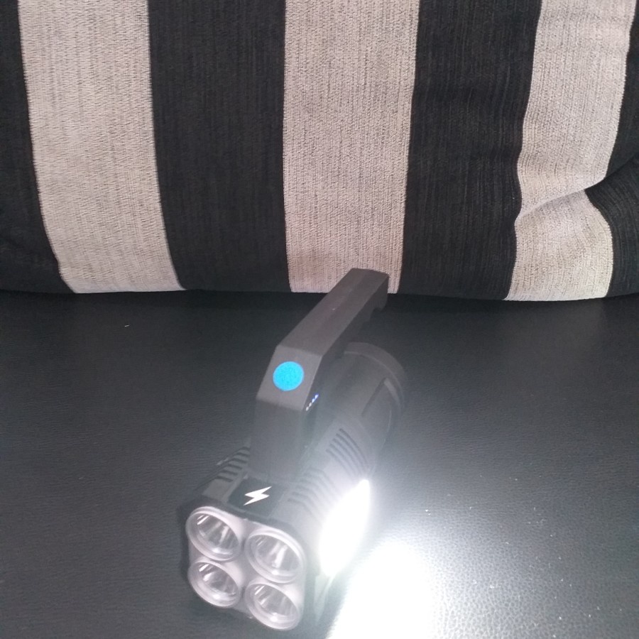 Senter Charge 4 Mata 3 Mode USB Portable Lamp 8206