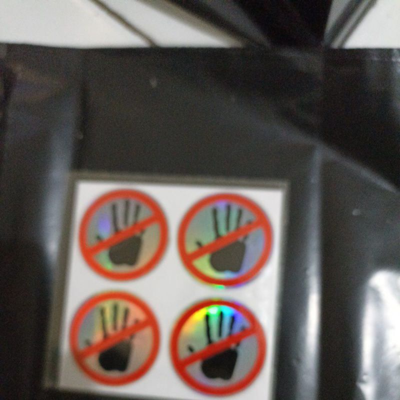 stiker cutting sticker timbul KAKI TANGAN KAMERA DONT TOUCH KAMERA INJAK SENTUH PEGANG. (A12)