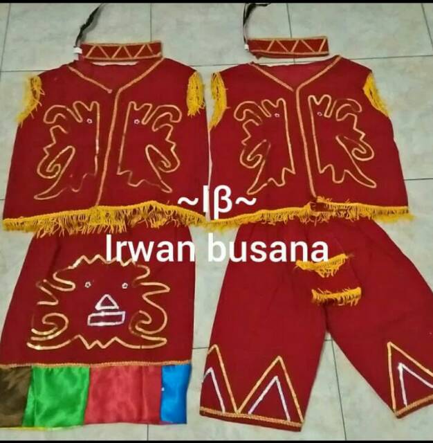 Baju adat kalimantan//dayak anak SMP