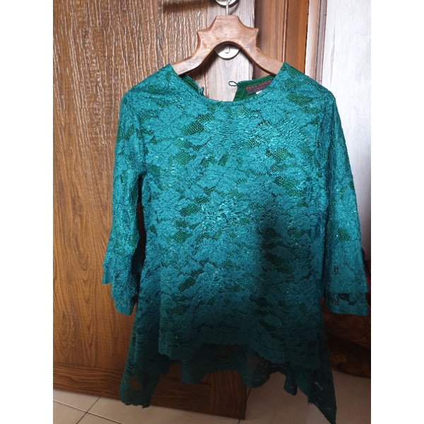 Baju Pesta Brokat Kurung