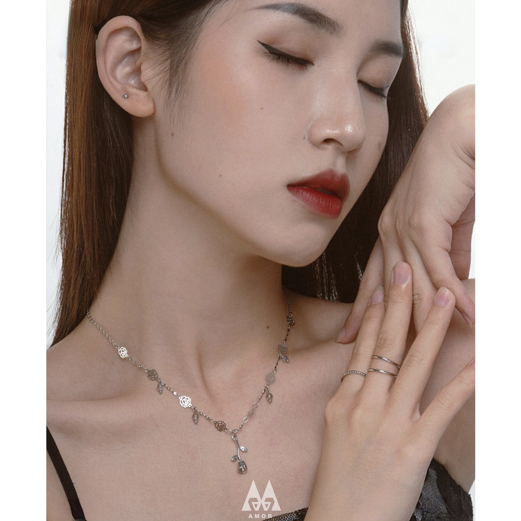 Kalung Rantai Klavikula Bahan stainless steel Gaya retro Perancis Untuk Wanita