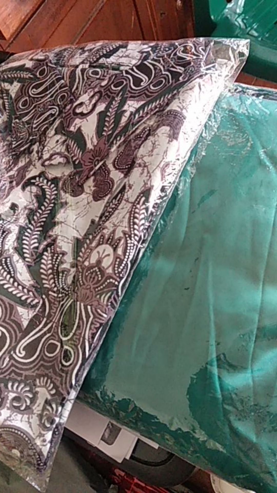 Batik Couple Terbaru Gamis Velvet