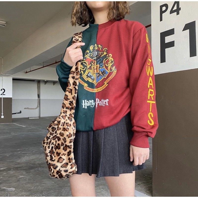 hogwarts harry potter slytherin crewneck sweater