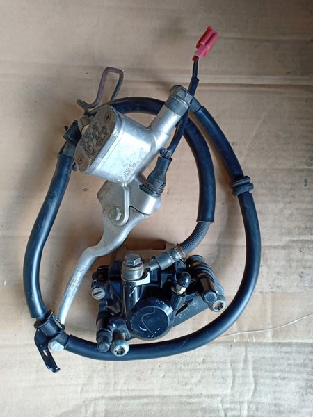 master kaliper rem depan kepala babi kaliper rem cakram depan Mio sporty soul GT Pino x ride ori