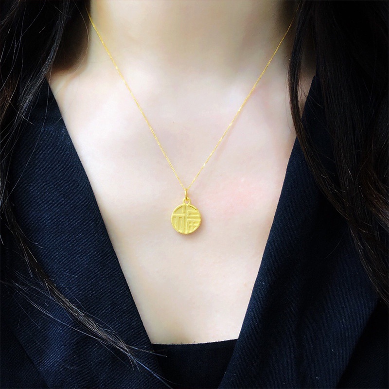 [Ready Stock]Fashion Gold-Plated Fu Character round Plate Pendant Necklace