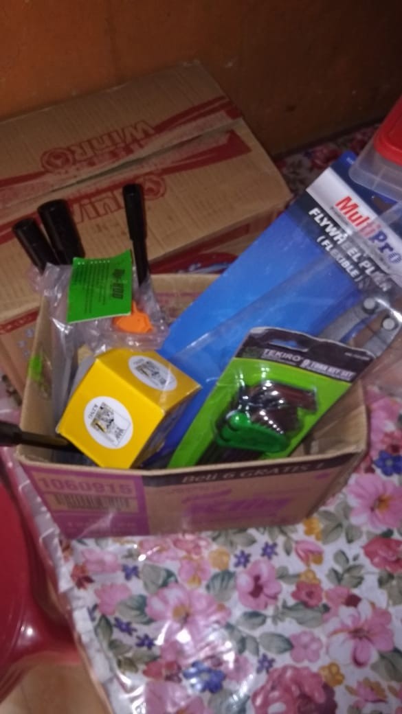 Tang Buaya Tekiro Lurus / Bengkok 10 Inch