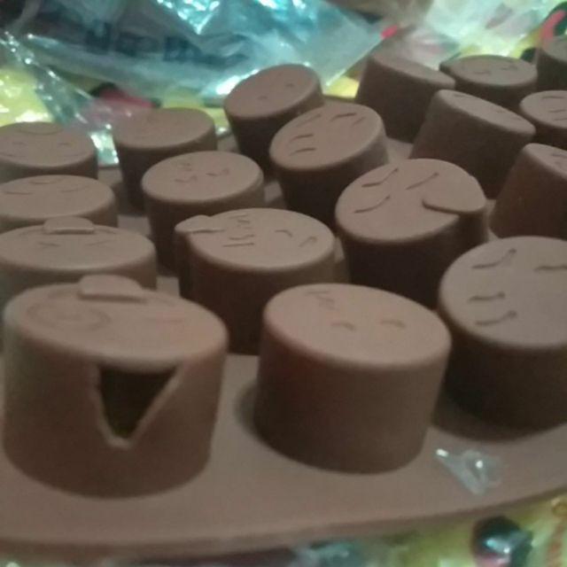 Cetakan Cokelat Fondant Puding Silicone Silikon Emoji Emoation Karakter Kue Angka Alphabet Coklat