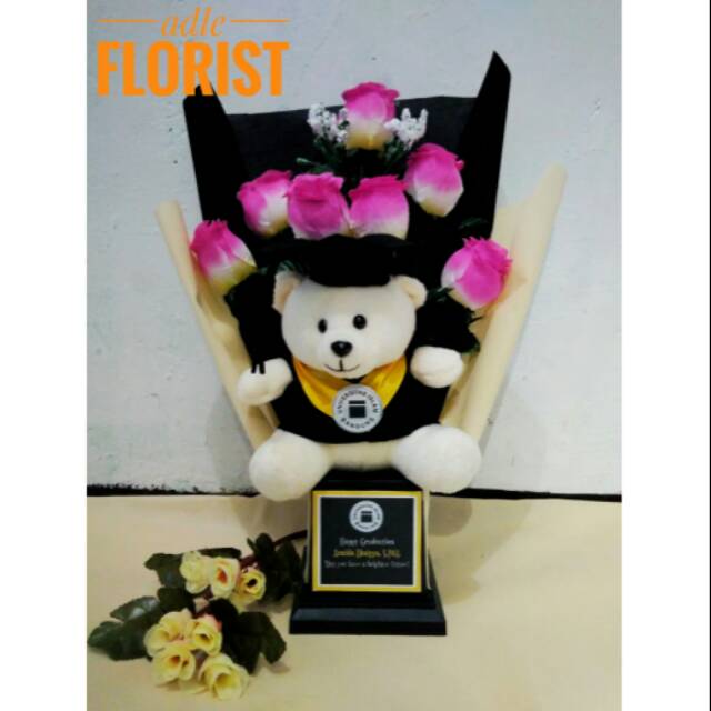 Hadiah wisuda/ buket trophy/ piala boneka/ trophy bouquet/ trophy bunga/ trophy wisuda