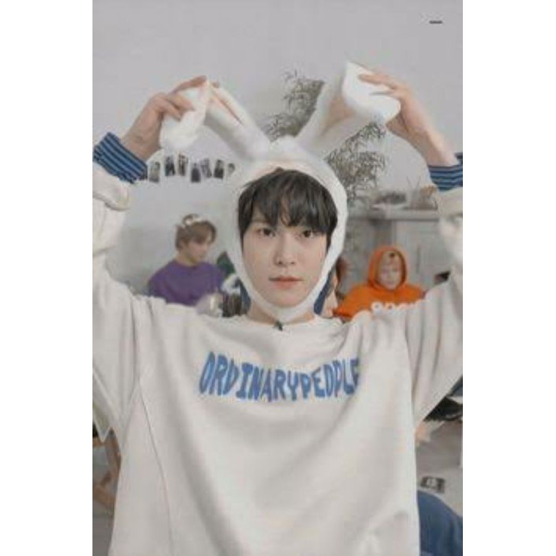 Basic Sweater NCT Doyoung Style Ordynary people