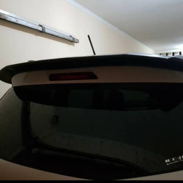 Spoiler belakang mobil xpander