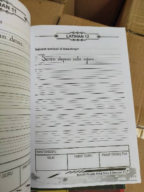 Buku berlatih menulis halus untuk SD/mi kelas 2B semester 2