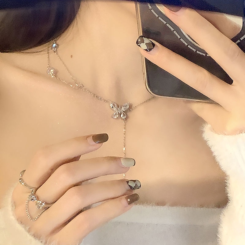 Kalung Rantai Choker Liontin Kristal Rumbai Warna Silver Untuk Wanita