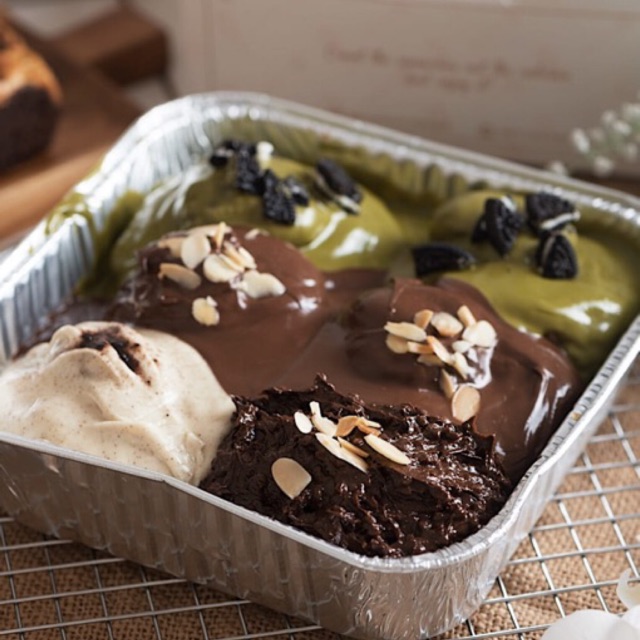 

Cinnamon Rolls by Sweevory_delight