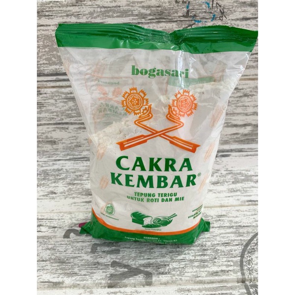 

Tepung Cakra Kembar 1kg