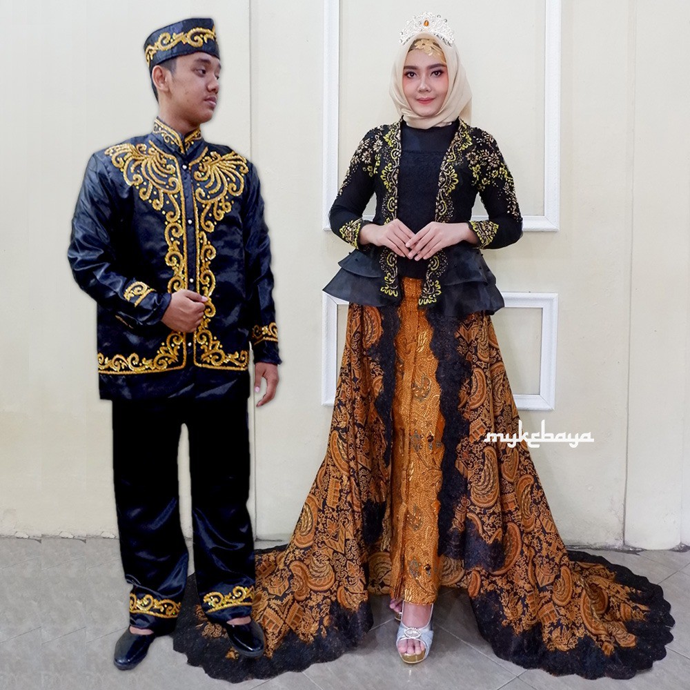 Sepasang Kebaya Pengantin Ekor Batik List Hitam Kebaya Ekor Adat Jawa Moder