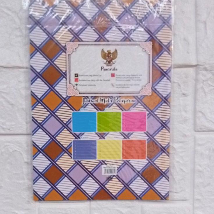 

Terbaru Hari Ini!! Sampul Buku Kertas Boxi / Big Boss Motif Campus-Batik-Ornament 80gram [wh -675]