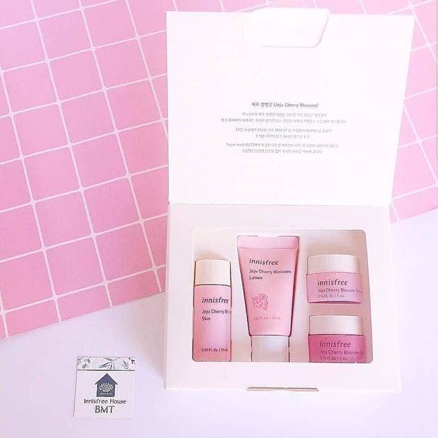 Innisfree Jeju Cherry Blossom Special Kit