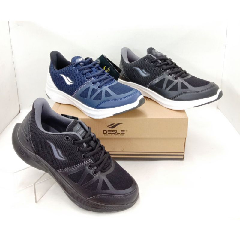 Sepatu sport DESLE WILLIAM ROGER original